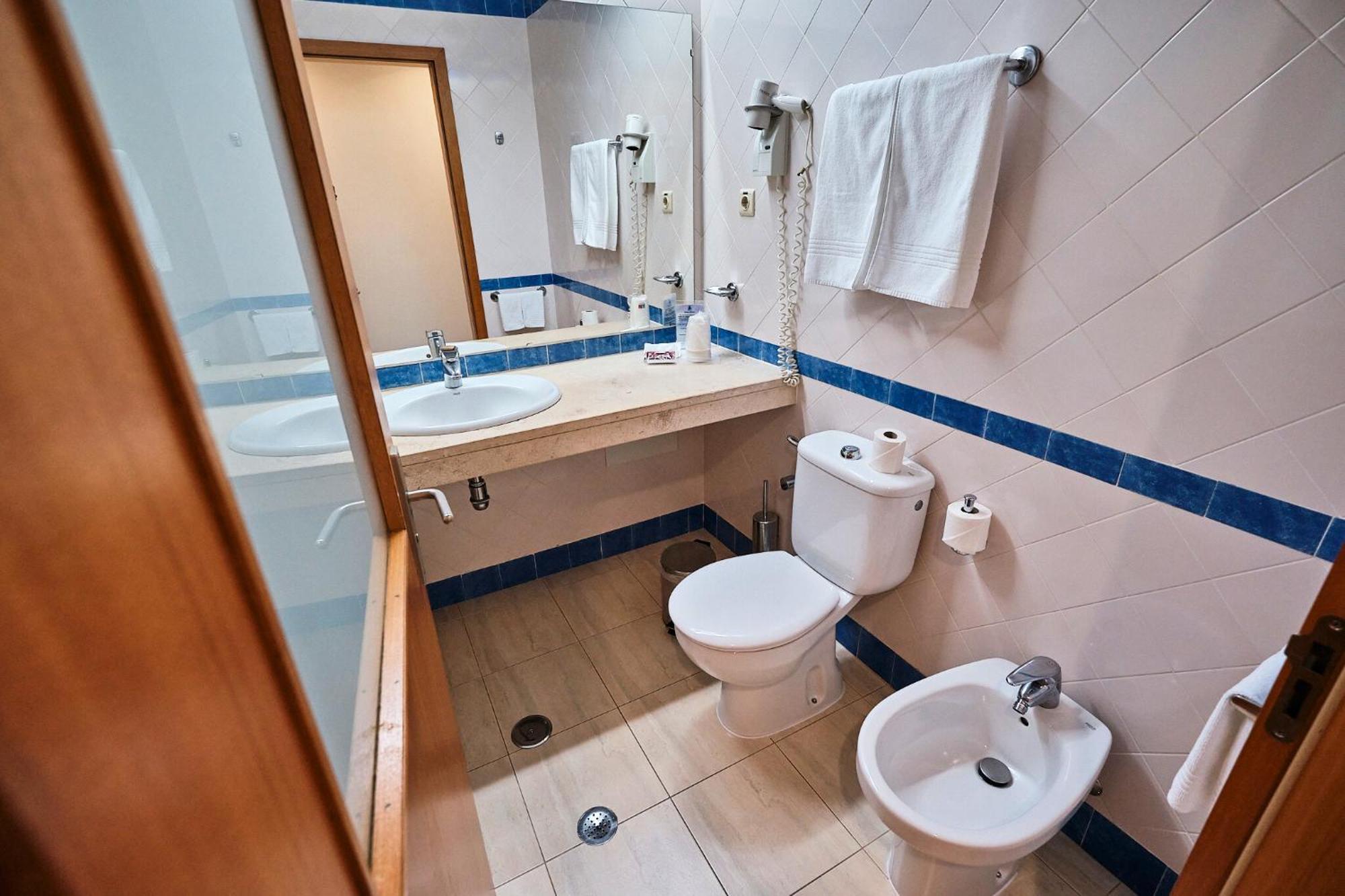 Hotel Varandas Do Atlantico By Ridan Hotels Praia da Vitoria Exterior photo